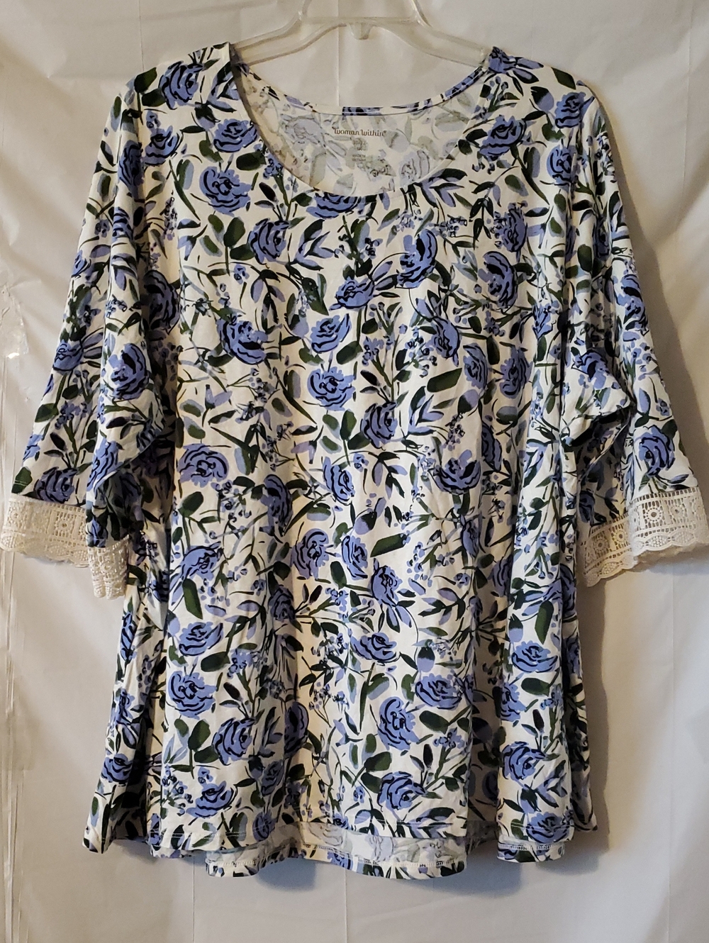 Woman Within 3X Floral Swing Tunic with Lace on Sleeve edge round neckline New